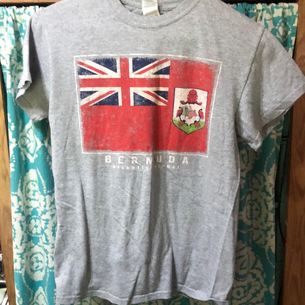 Vintage Gray‎ Bermuda Graphic T-Shirt